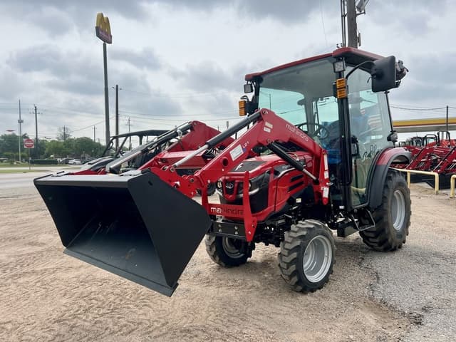 Image of Mahindra 2126 HST equipment image 1