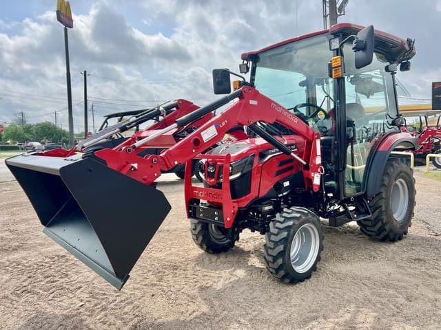 Image of Mahindra 2126 HST equipment image 1