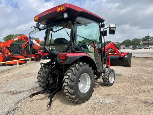 Image of Mahindra 2126 HST equipment image 2