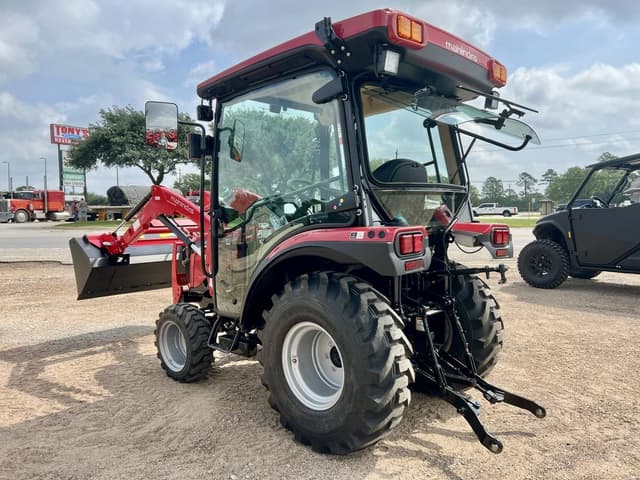 Image of Mahindra 2126 HST equipment image 3