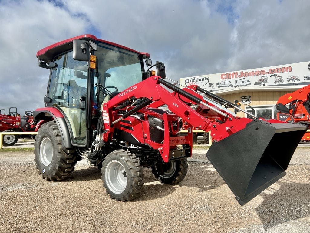 2025 Mahindra 2126 HST Equipment Image0