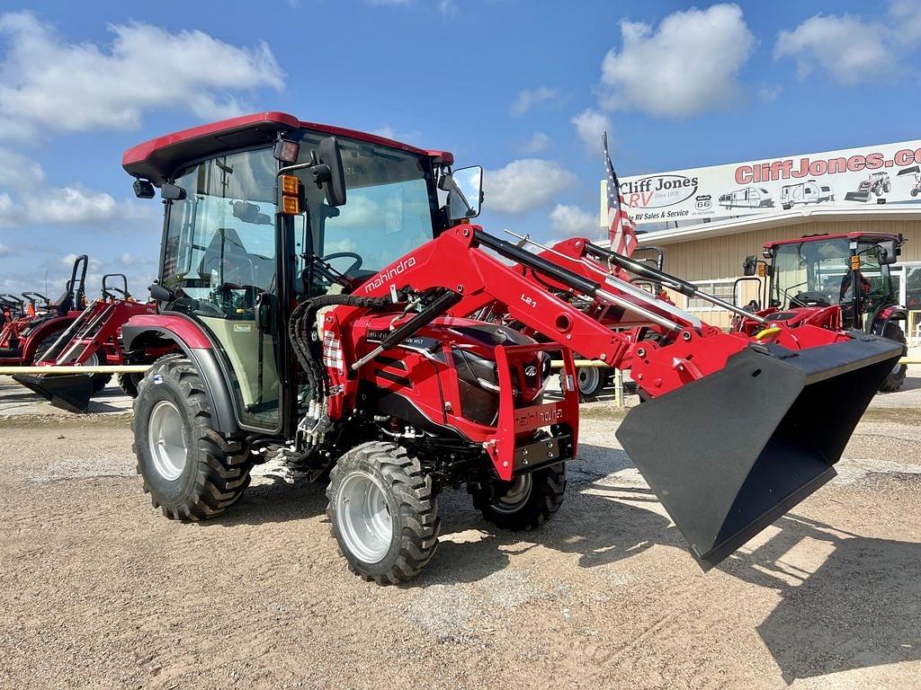 Image of Mahindra 2126 HST Primary image