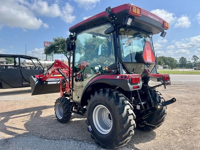 Image of Mahindra 2126 HST equipment image 3