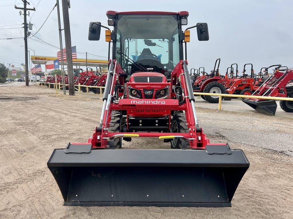 Image of Mahindra 2126 HST Primary image