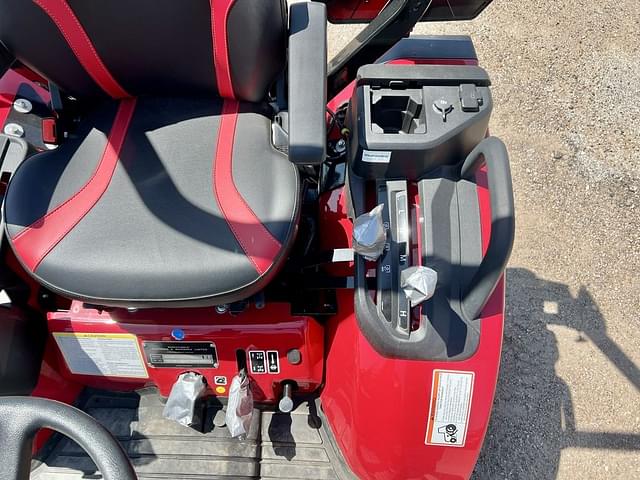 Image of Mahindra 2126 HST equipment image 3