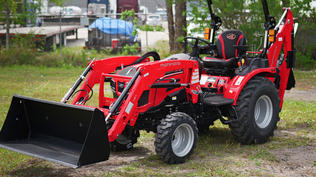 Image of Mahindra 2126 HST equipment image 2