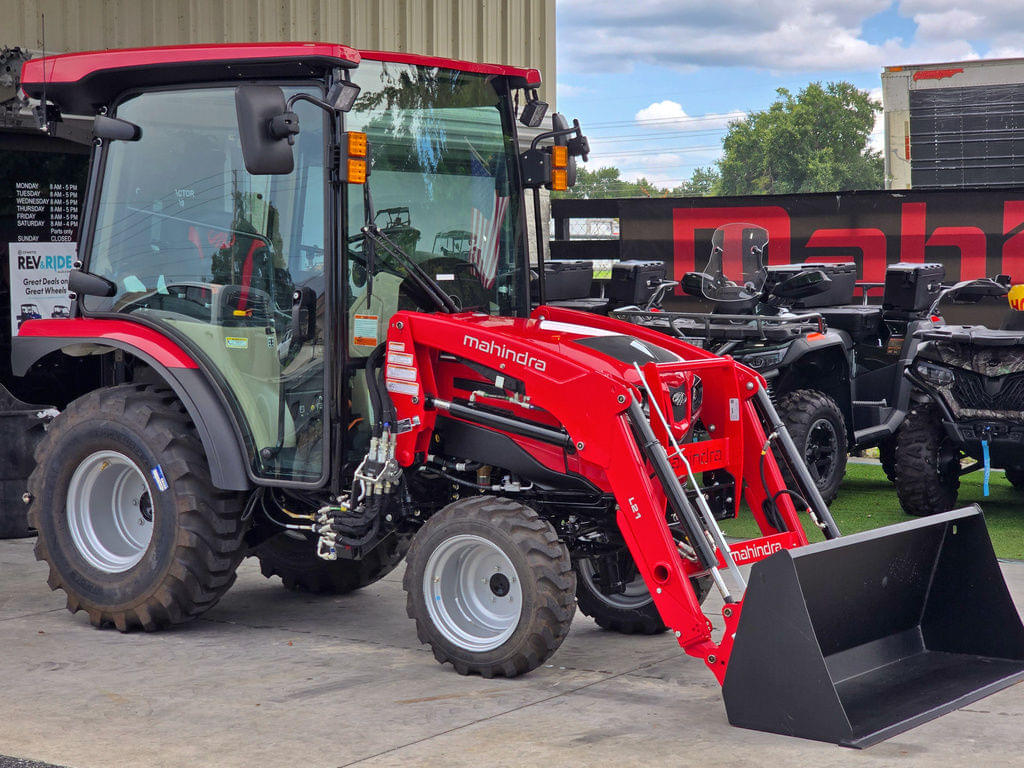 Image of Mahindra 2126 HST Primary image