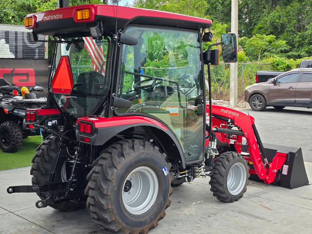 Image of Mahindra 2126 HST equipment image 3