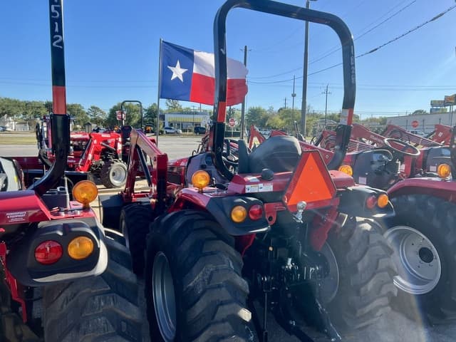 Image of Mahindra 2638HST equipment image 3