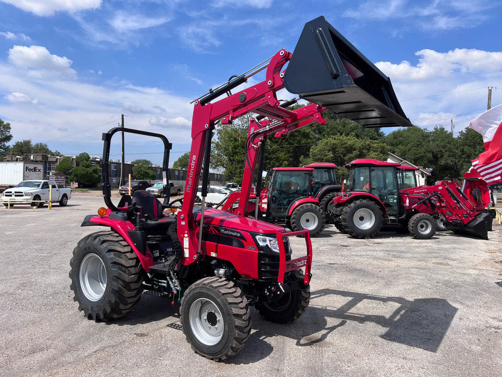 2025 Mahindra 2645 Shuttle Equipment Image0