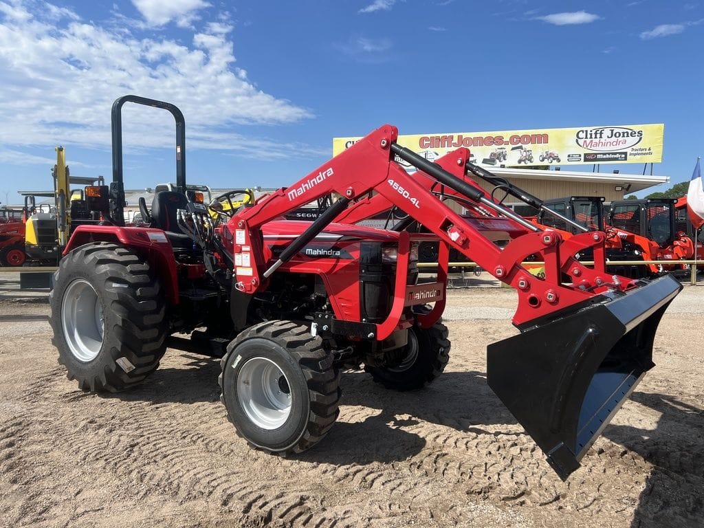 2025 Mahindra 4540 Equipment Image0