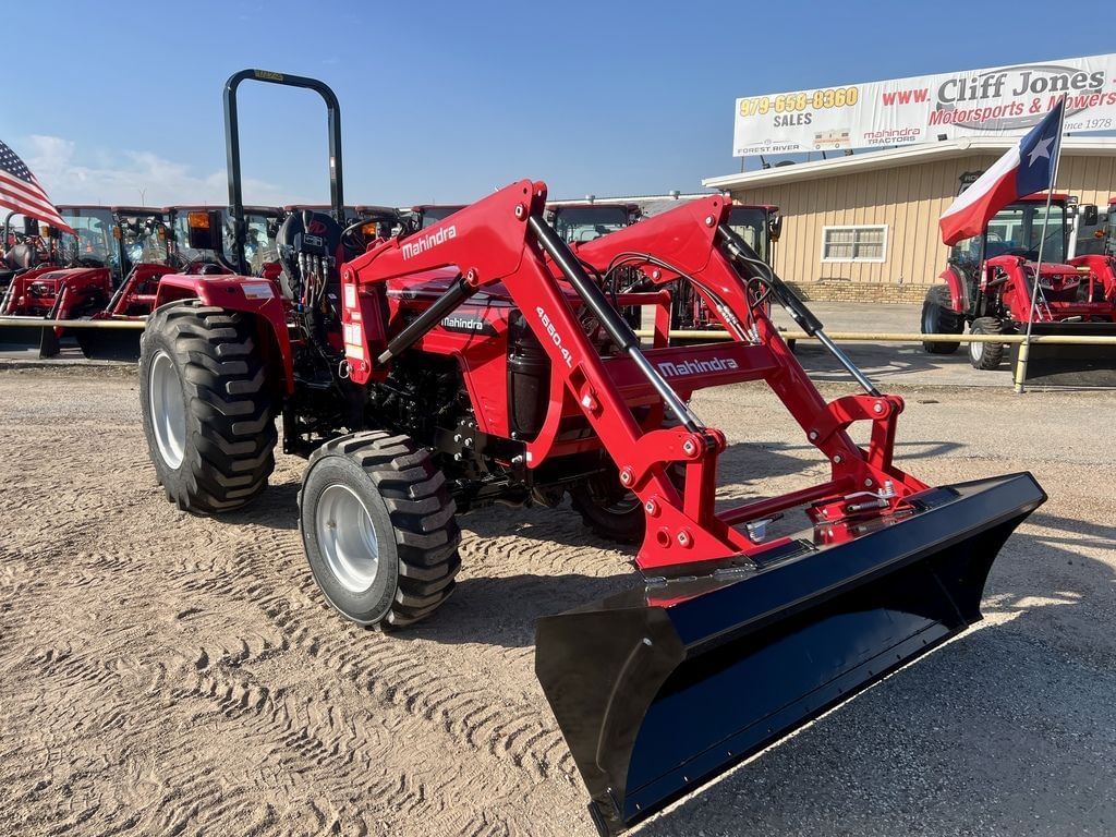 2025 Mahindra 4540 Equipment Image0