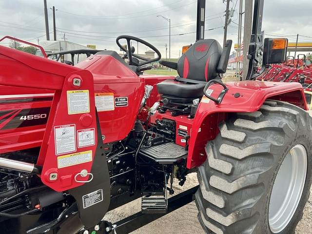 Image of Mahindra 4550 equipment image 3