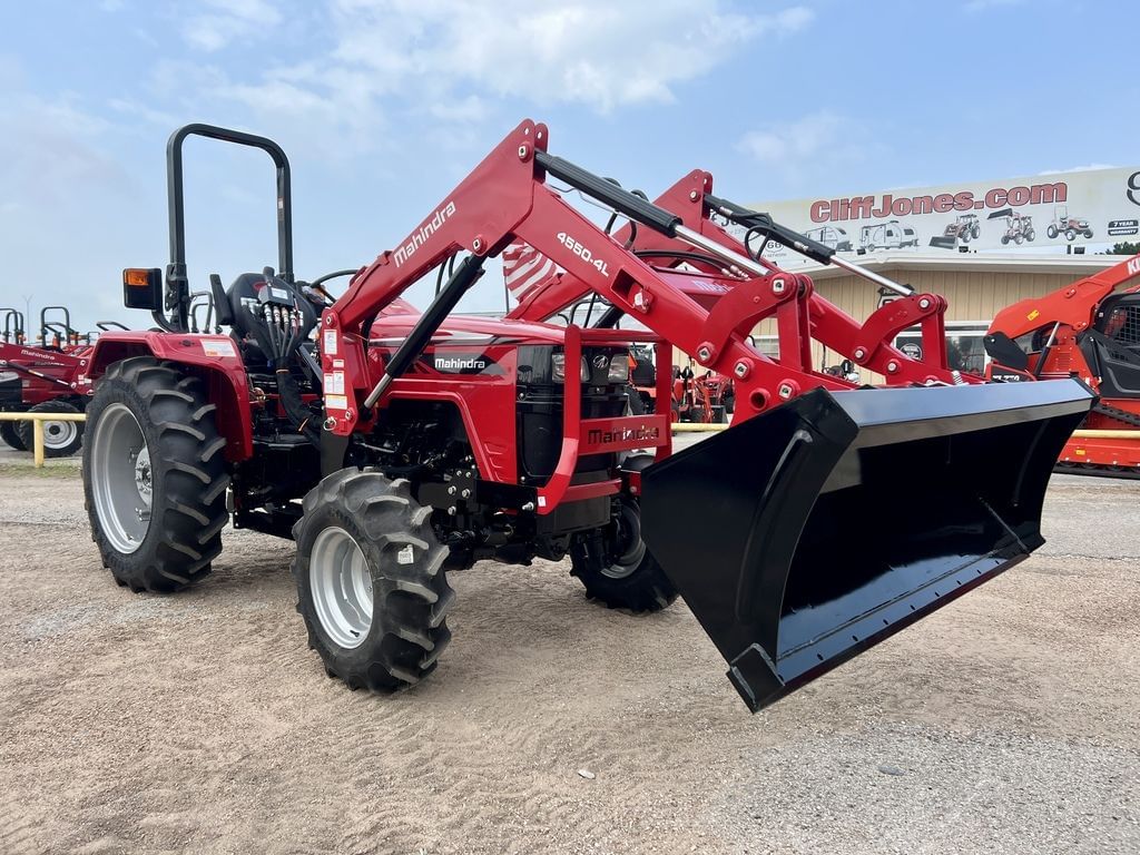 2025 Mahindra 4550 Equipment Image0