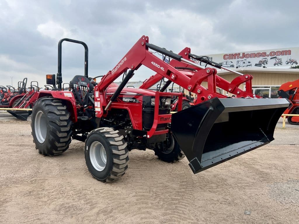 Image of Mahindra 4550 Primary image