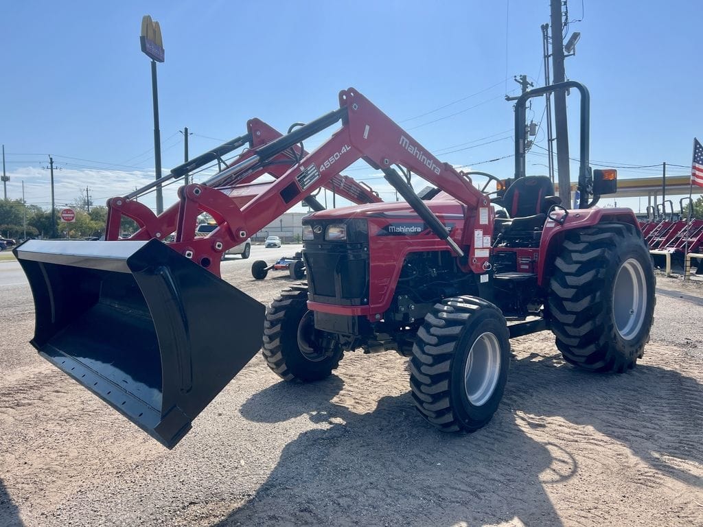 2025 Mahindra 4550 Equipment Image0