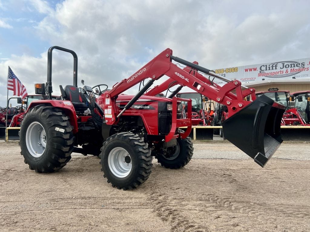 2025 Mahindra 4550 Equipment Image0