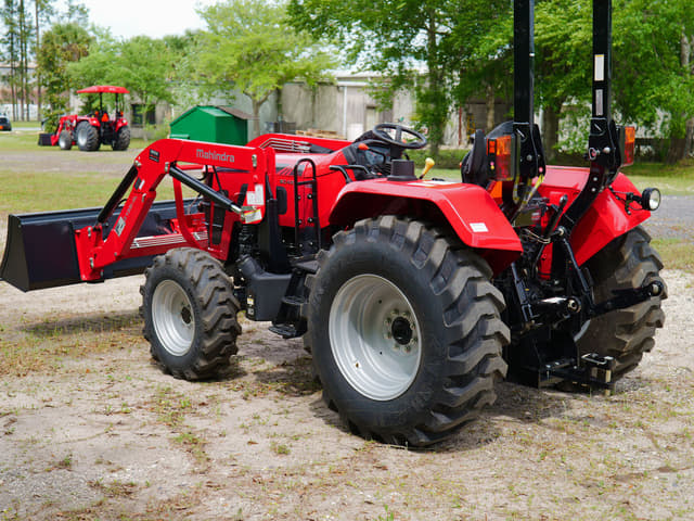 Image of Mahindra 5145 Shuttle equipment image 3