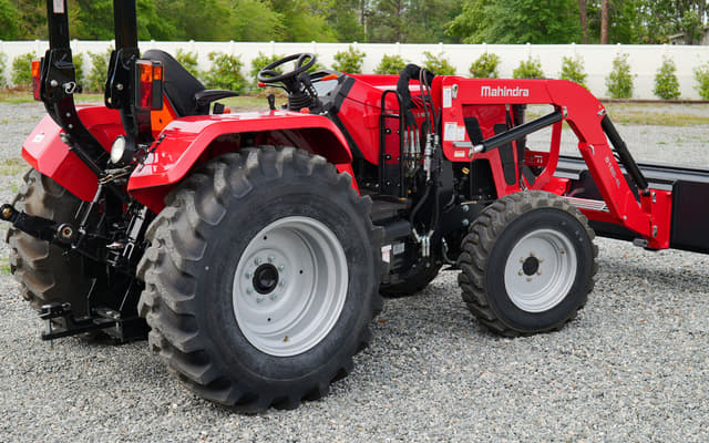 Image of Mahindra 5155 equipment image 2