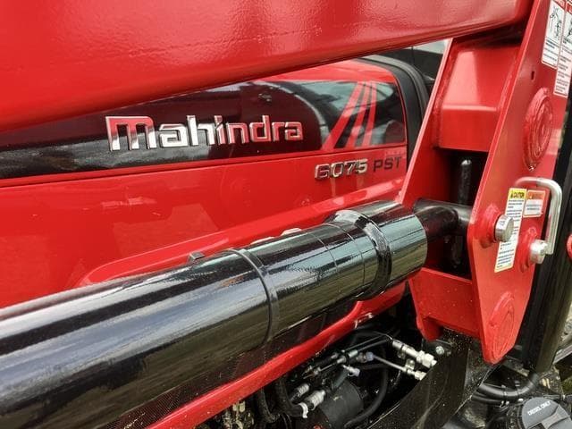 Image of Mahindra 6075 equipment image 2