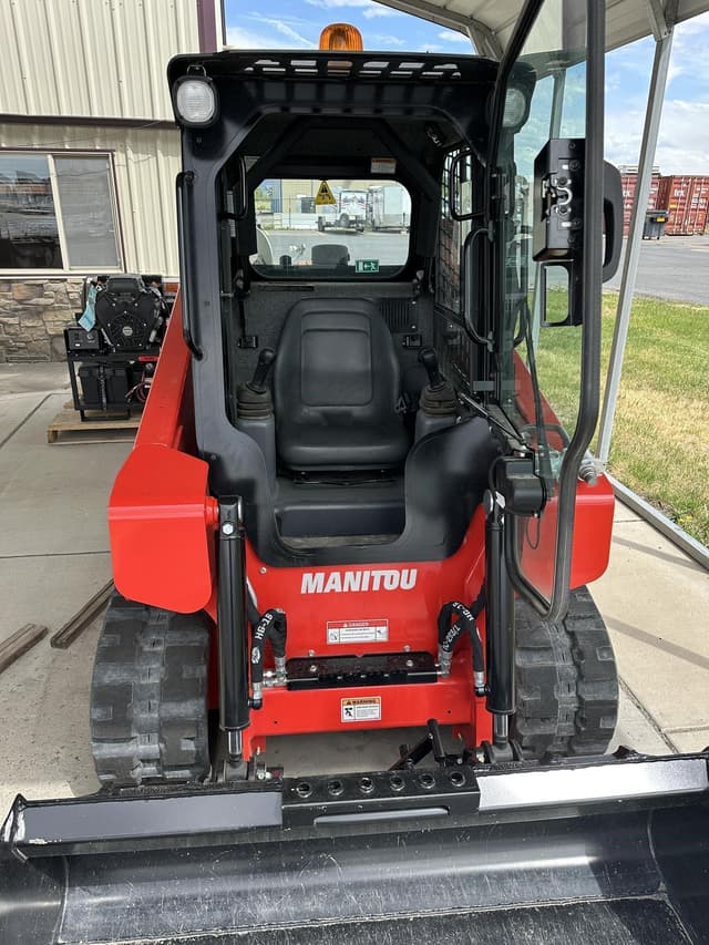 Image of Manitou 1350RT equipment image 4
