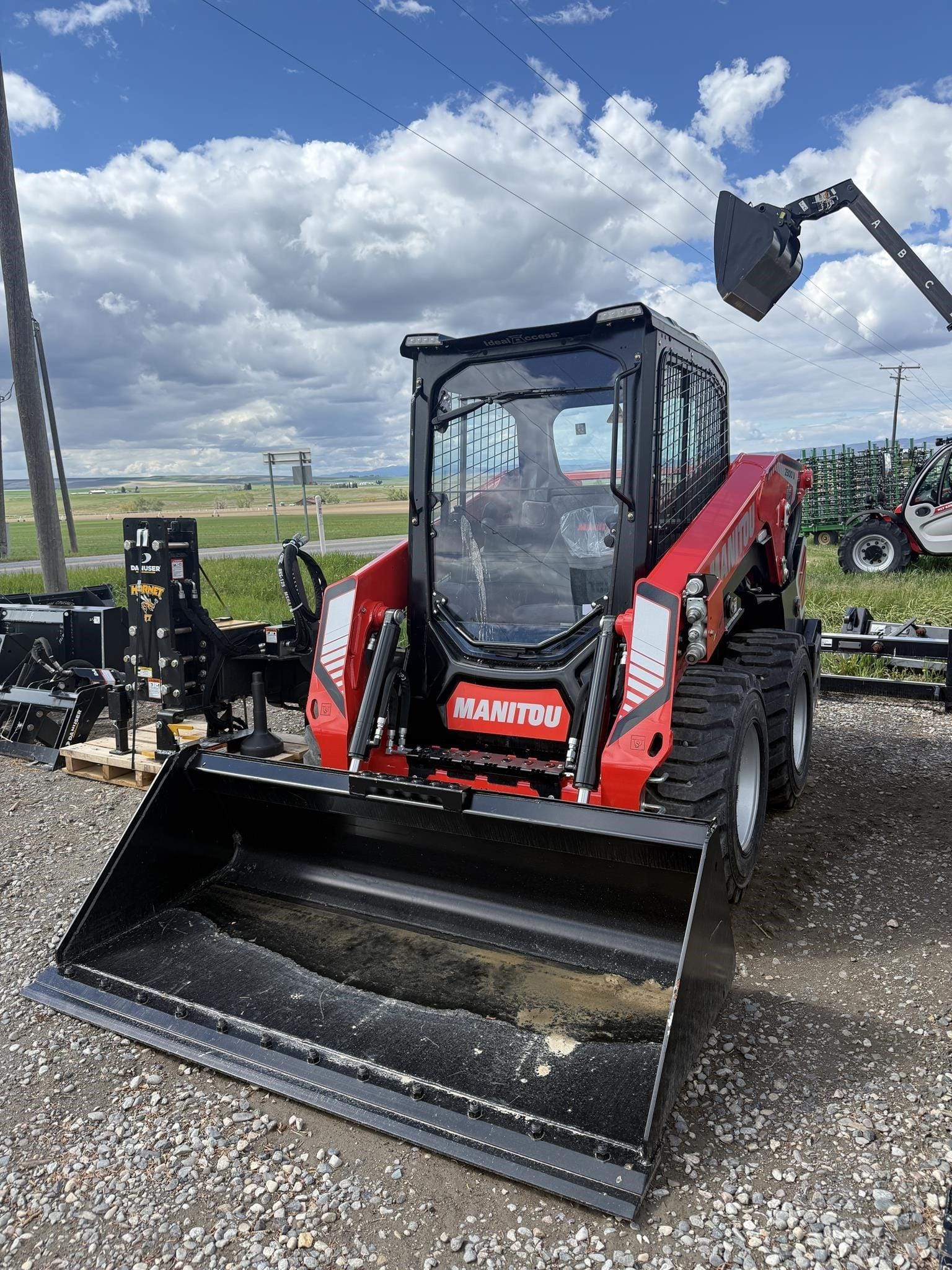 2025 Manitou 2300V Equipment Image0