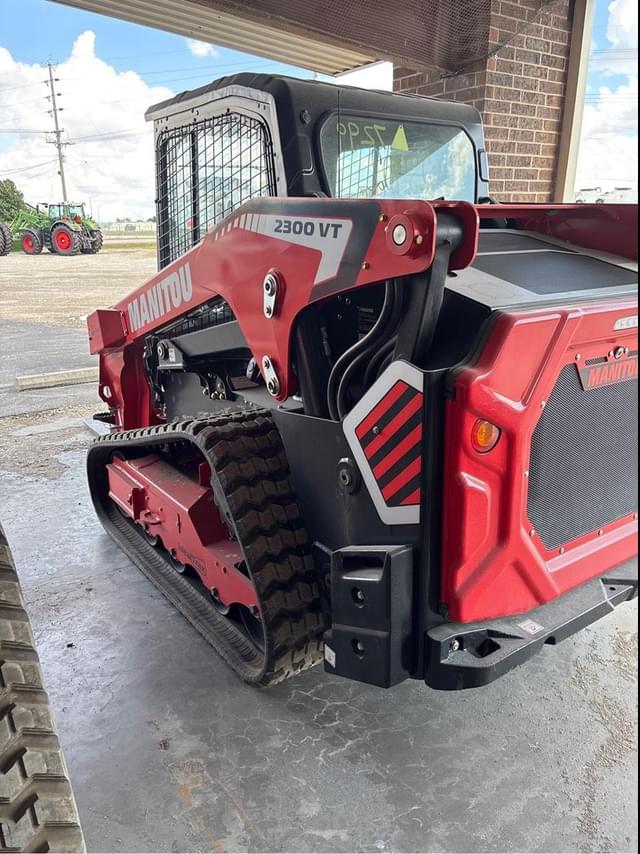 Image of Manitou 2300VT equipment image 4
