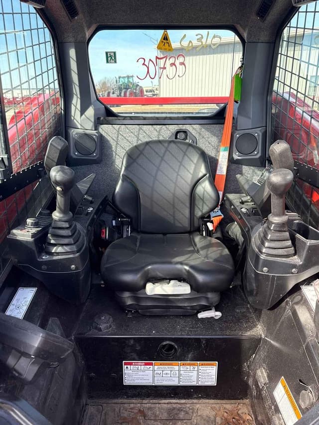 Image of Manitou 2750V equipment image 2