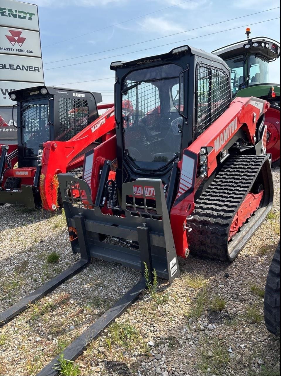 2025 Manitou 2750VT Equipment Image0