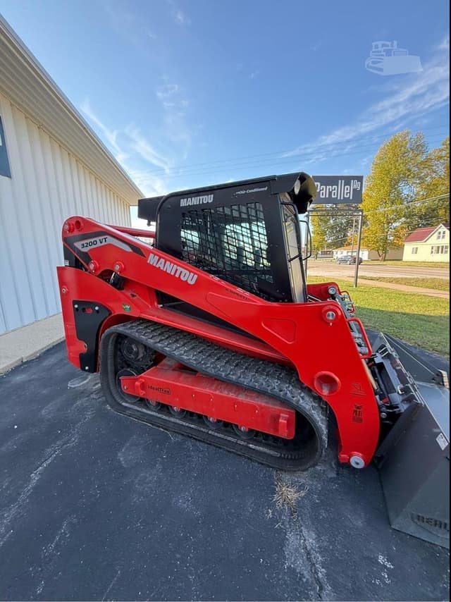 Image of Manitou 3200VT equipment image 1