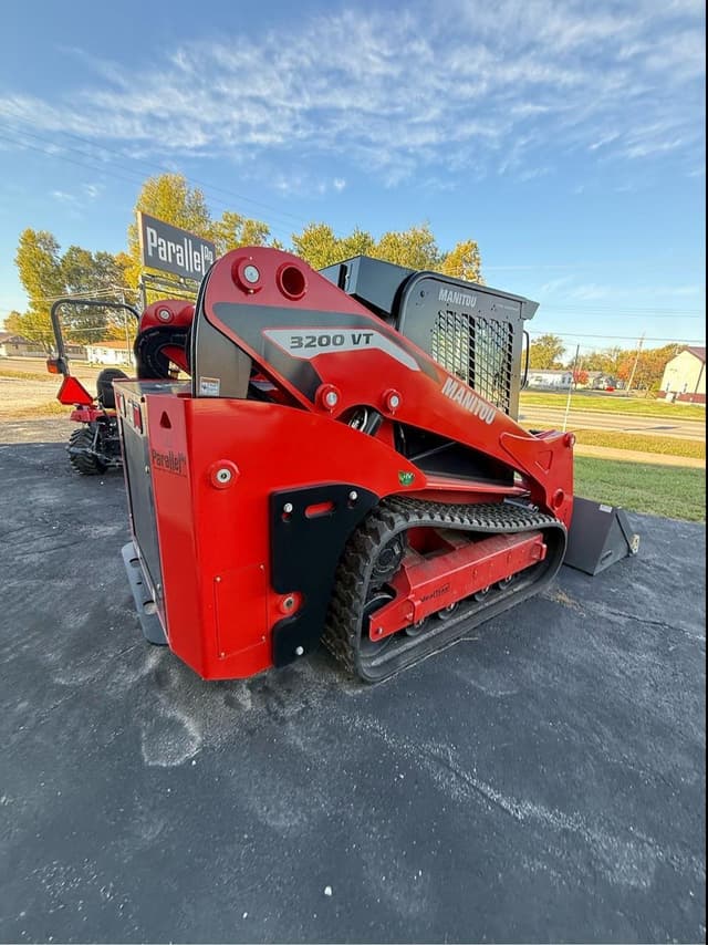 Image of Manitou 3200VT equipment image 2