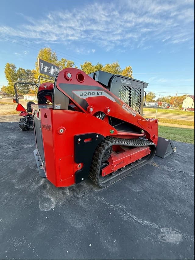 Image of Manitou 3200VT equipment image 2