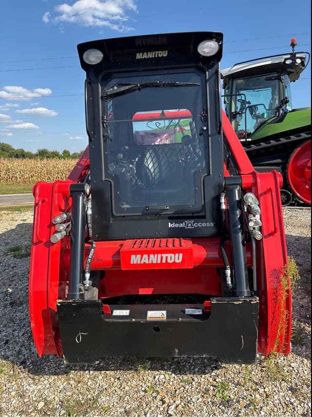 Image of Manitou 3200VT equipment image 2
