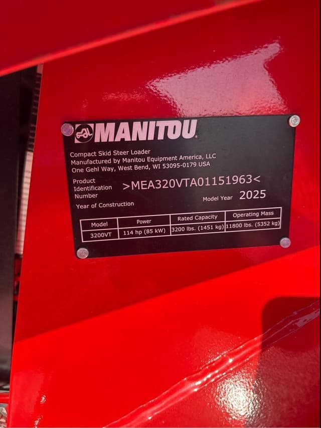 Image of Manitou 3200VT equipment image 3