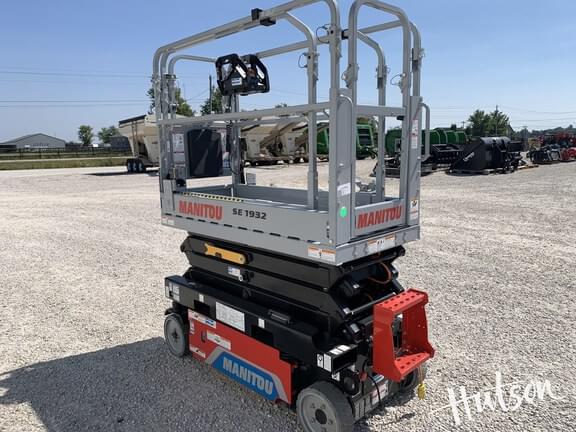 Image of Manitou SE 1932 equipment image 1