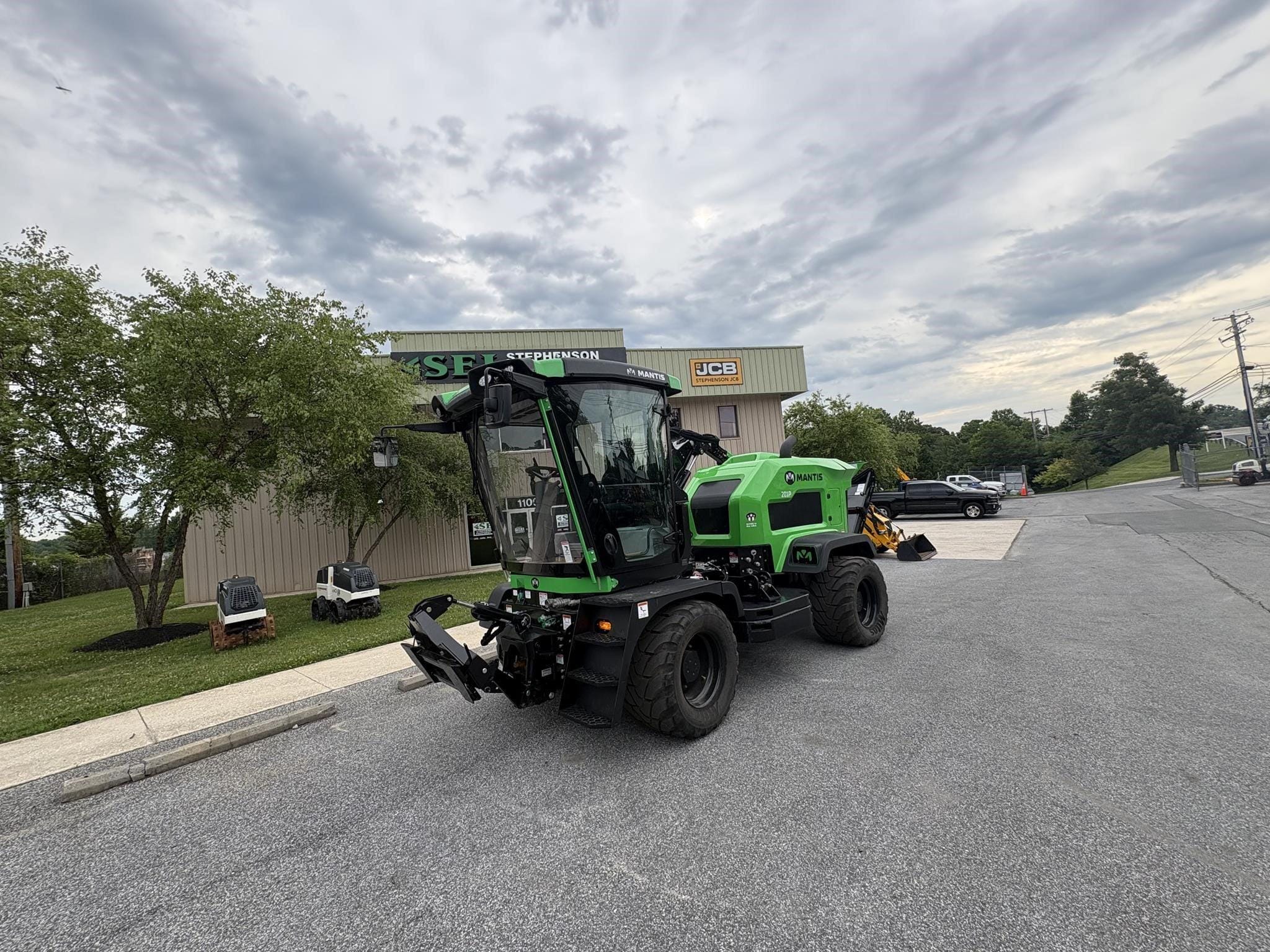 2025 MANTIS 201P Equipment Image0