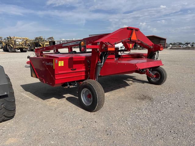 Image of Massey Ferguson 1316S equipment image 4