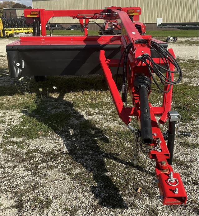 Image of Massey Ferguson 1373 equipment image 1