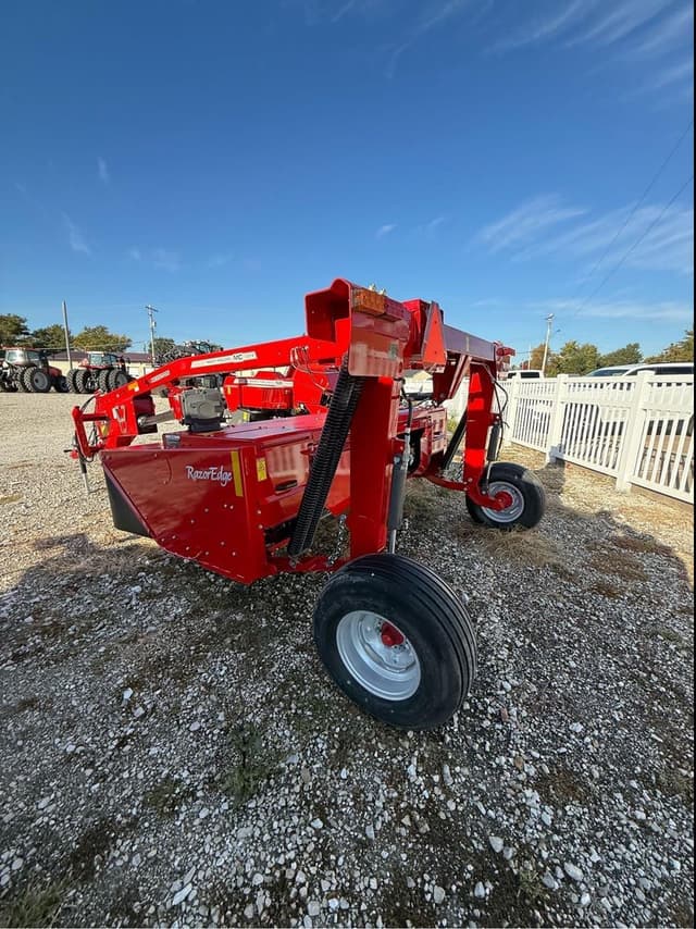 Image of Massey Ferguson 1373 equipment image 4