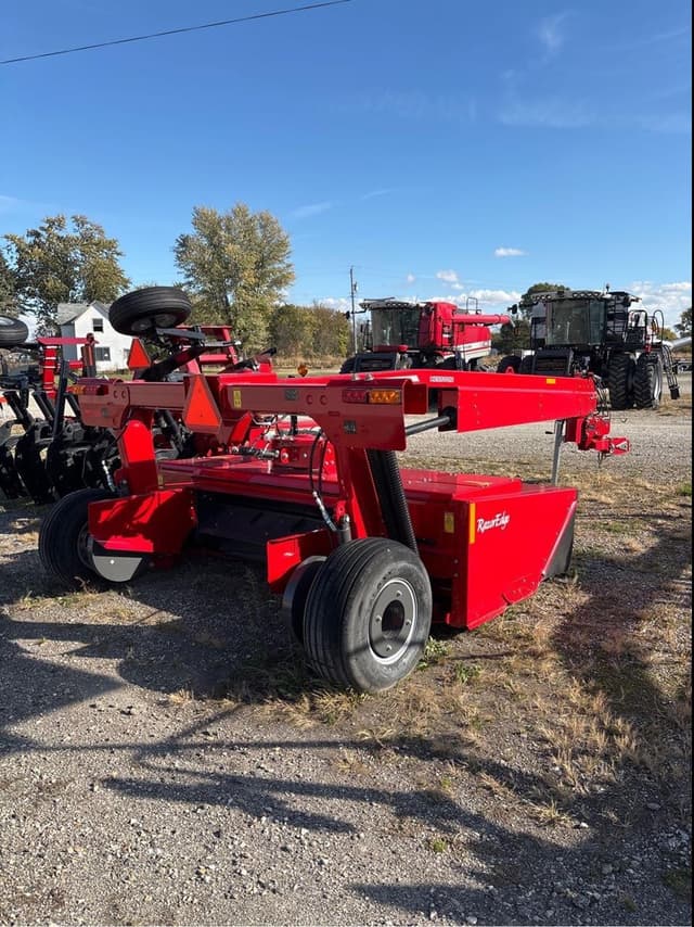 Image of Massey Ferguson 1376 equipment image 1