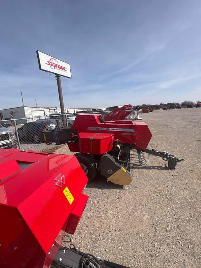 Image of Massey Ferguson 1840 equipment image 1