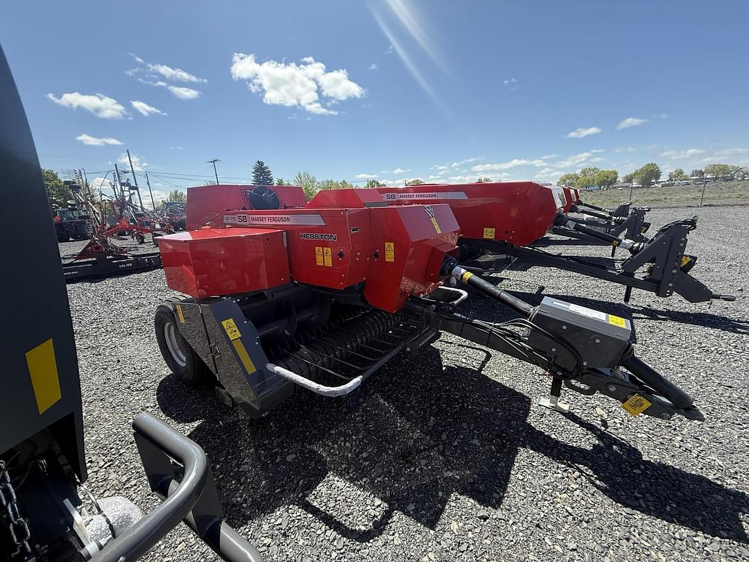 Image of Massey Ferguson 1842 Primary image