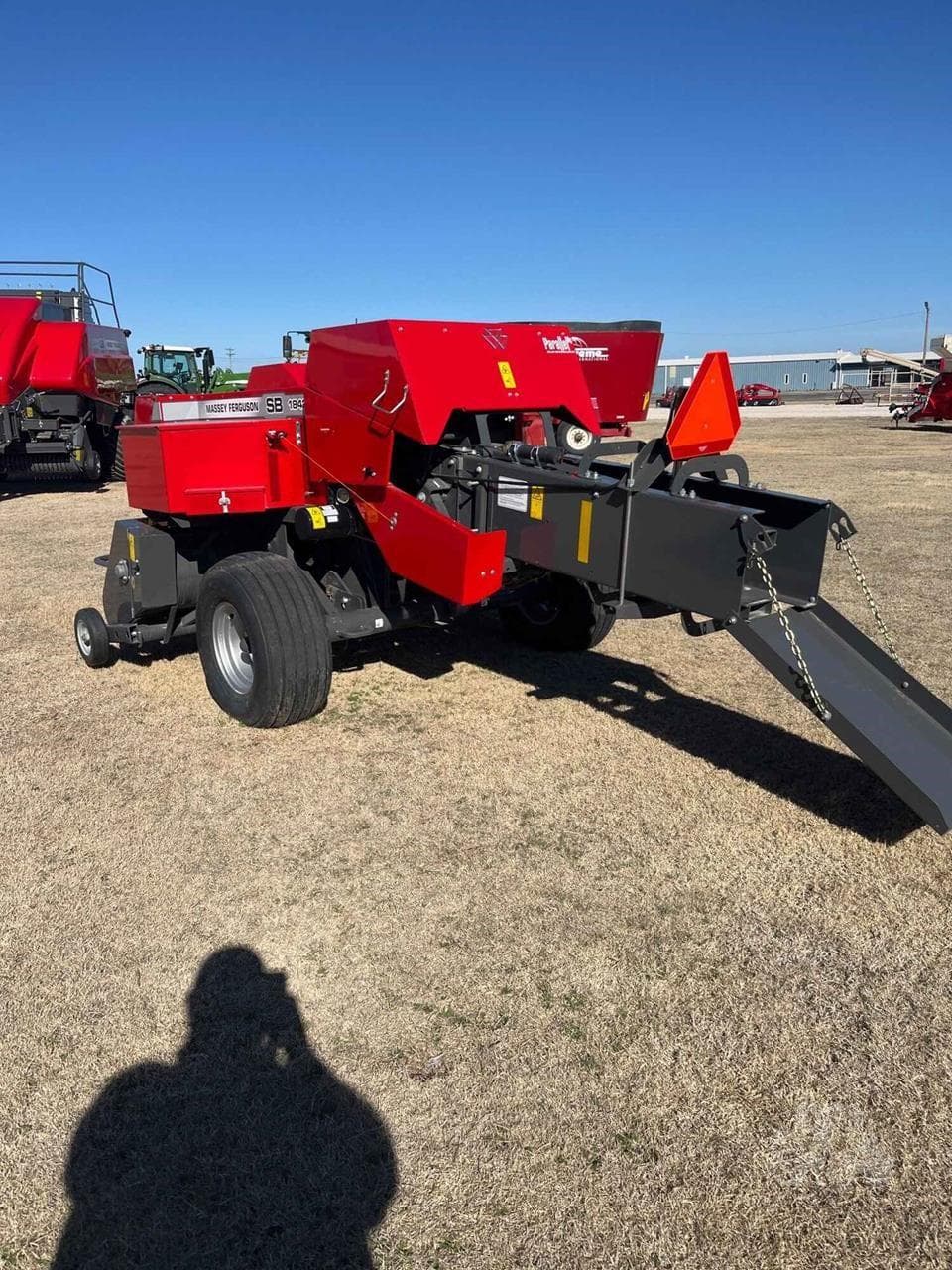 Image of Massey Ferguson 1842S Primary image