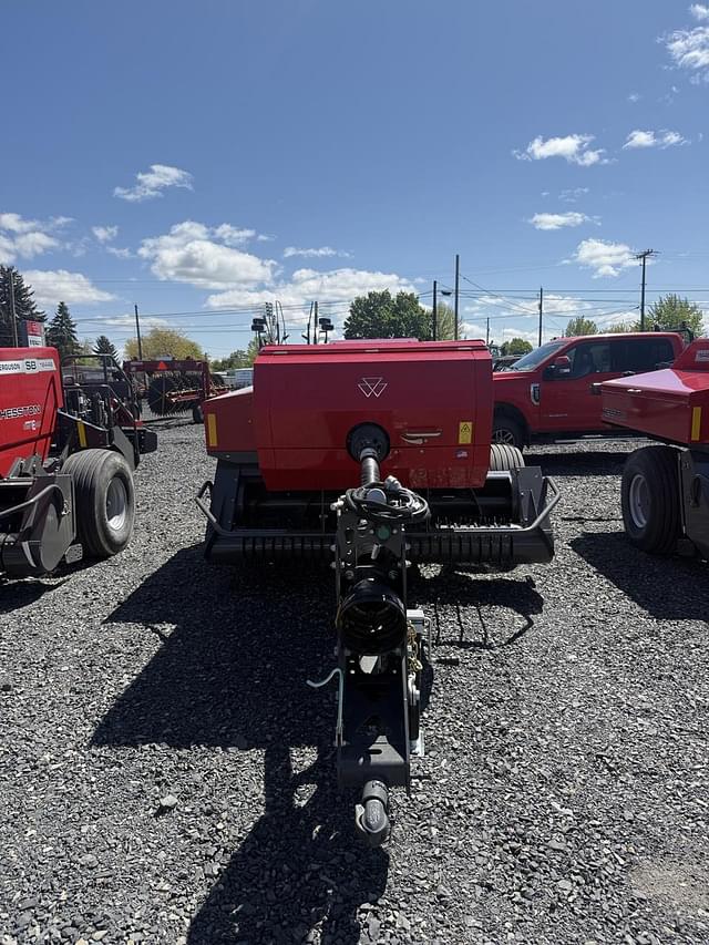 Image of Massey Ferguson 1844S equipment image 3