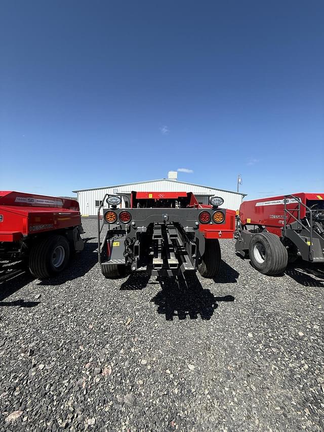 Image of Massey Ferguson 1844S equipment image 2