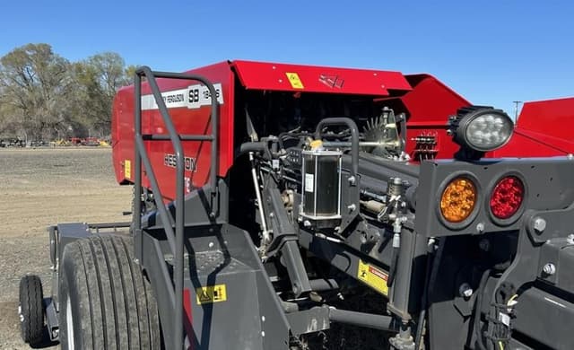 Image of Massey Ferguson 1844S equipment image 3