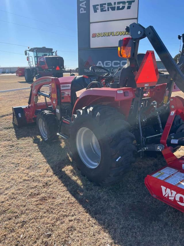 Image of Massey Ferguson 1E.40 equipment image 4