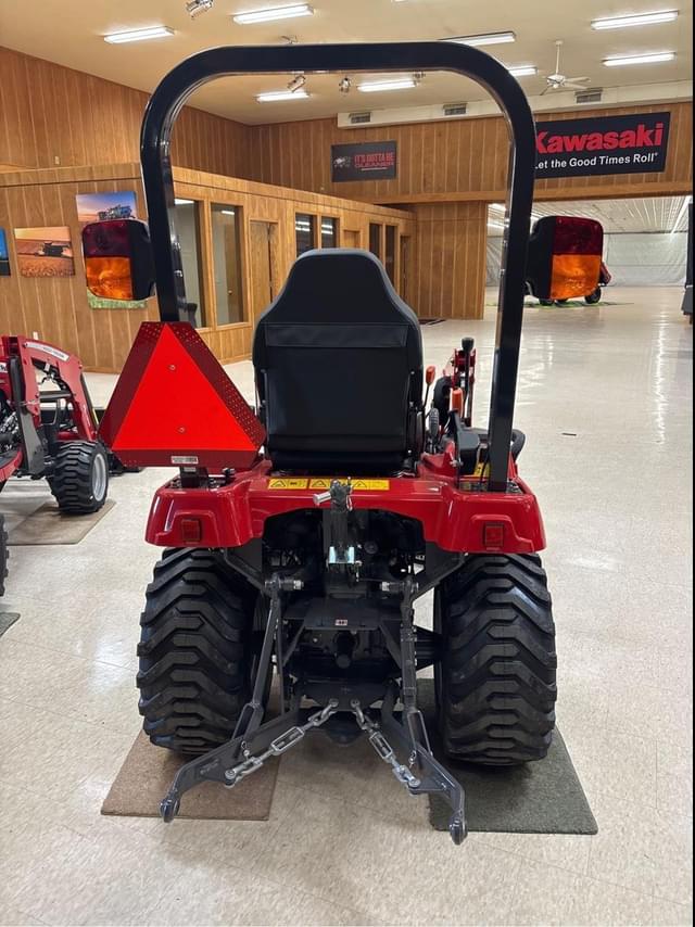 Image of Massey Ferguson 1GC.23 equipment image 3