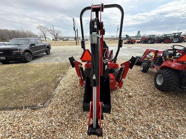 Image of Massey Ferguson 1GC.23 equipment image 3