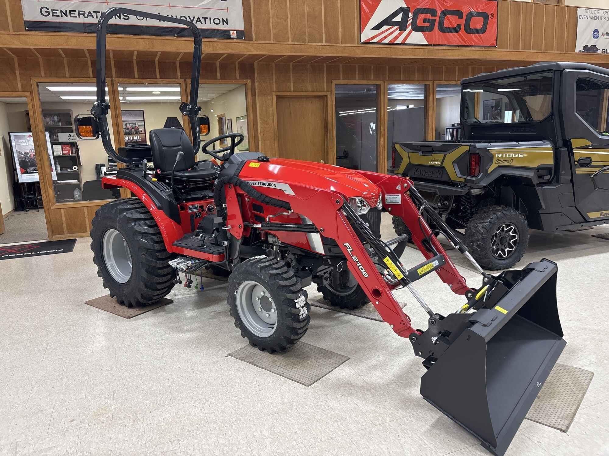 2025 Massey Ferguson 1M.25 Equipment Image0